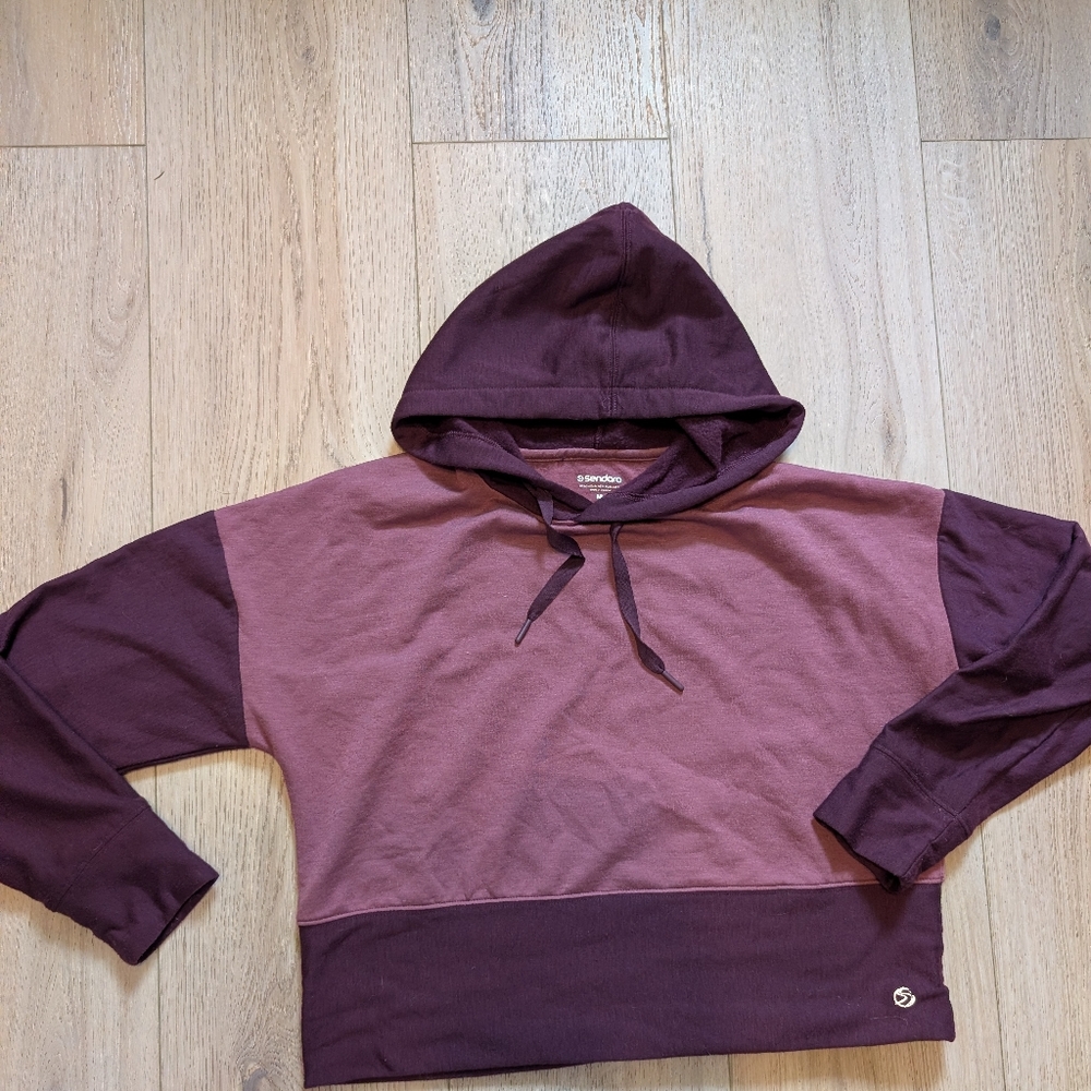 Size Medium Cropped Sweater